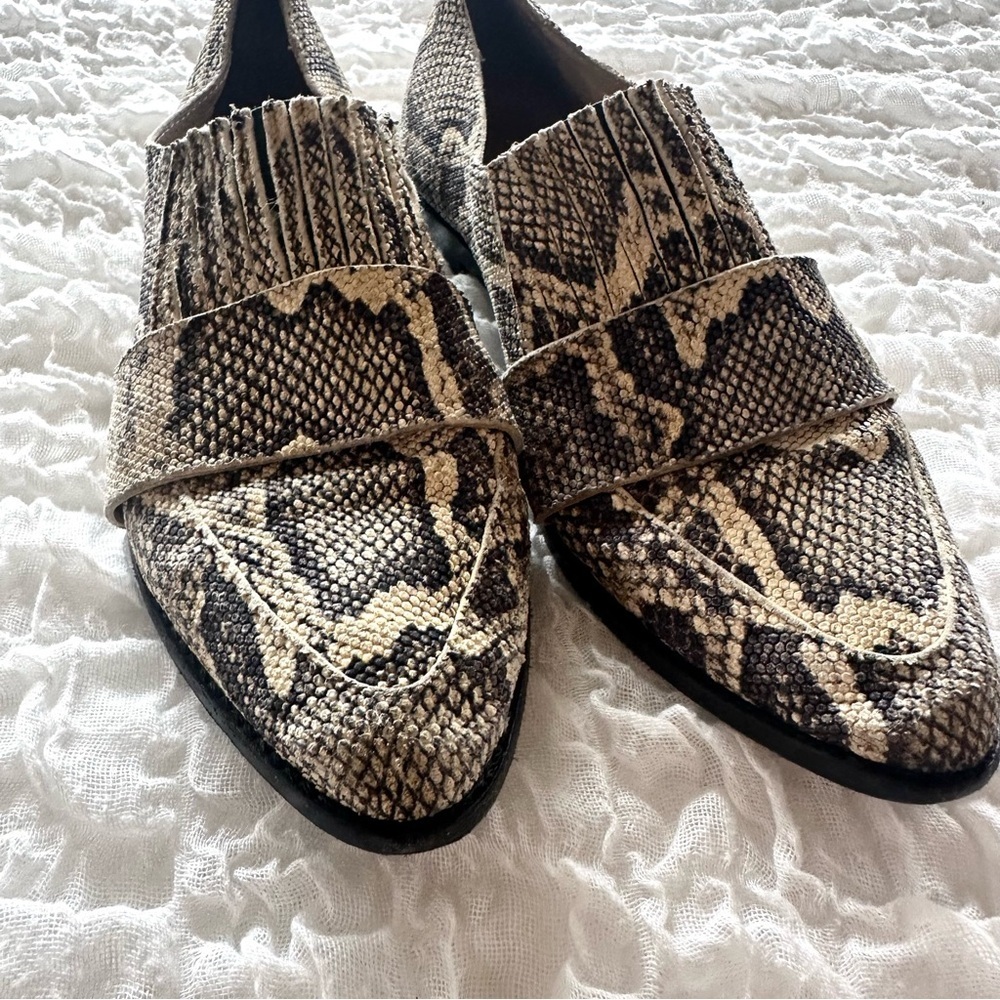 Loeffler Randall Snakeskin Leather Loafers Pointed Toe Flats 7.5 Designer - Picture 3 of 9